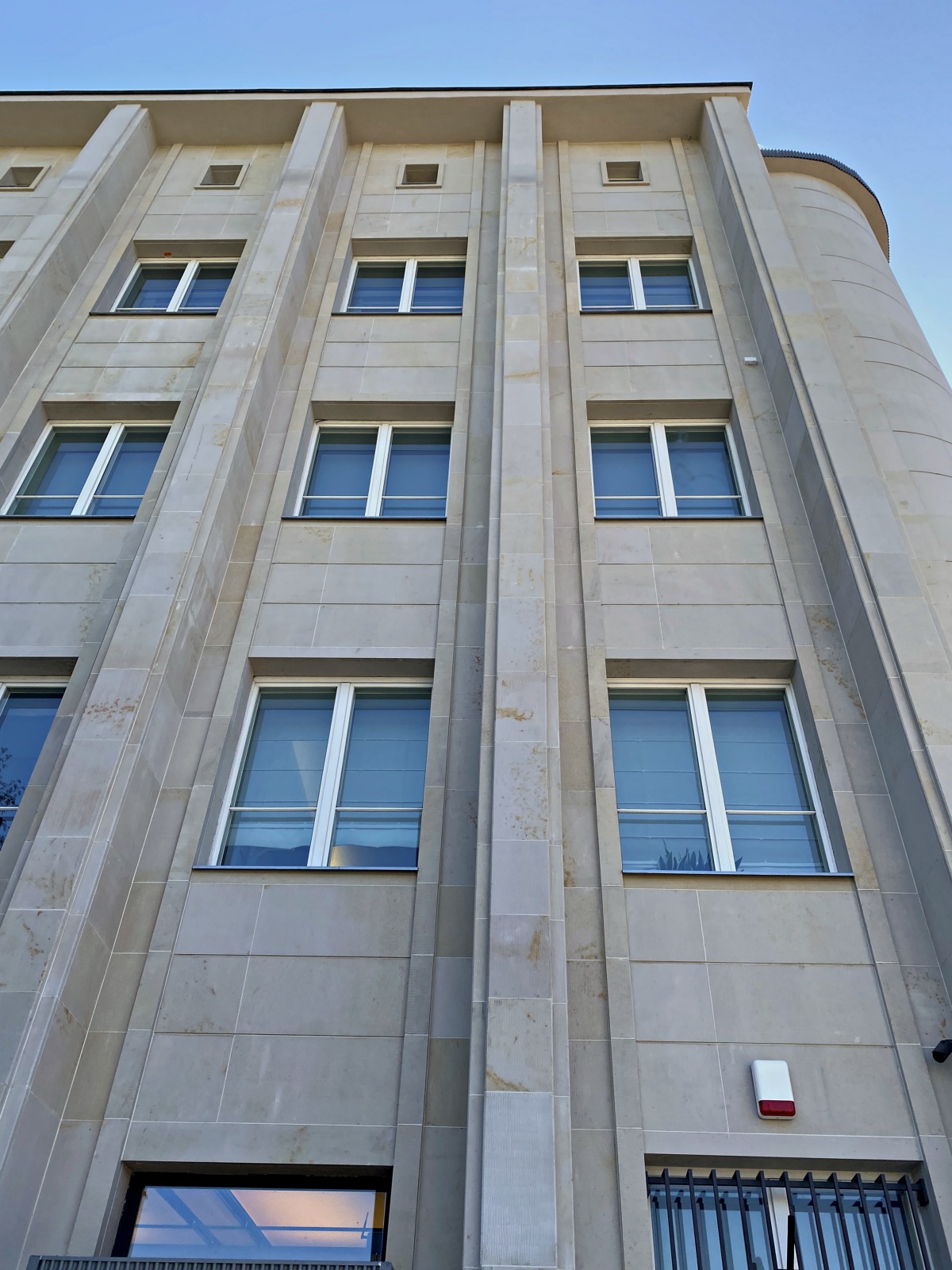 华沙波维什卢发电厂行政大楼外立面翻新丨波兰华沙-57