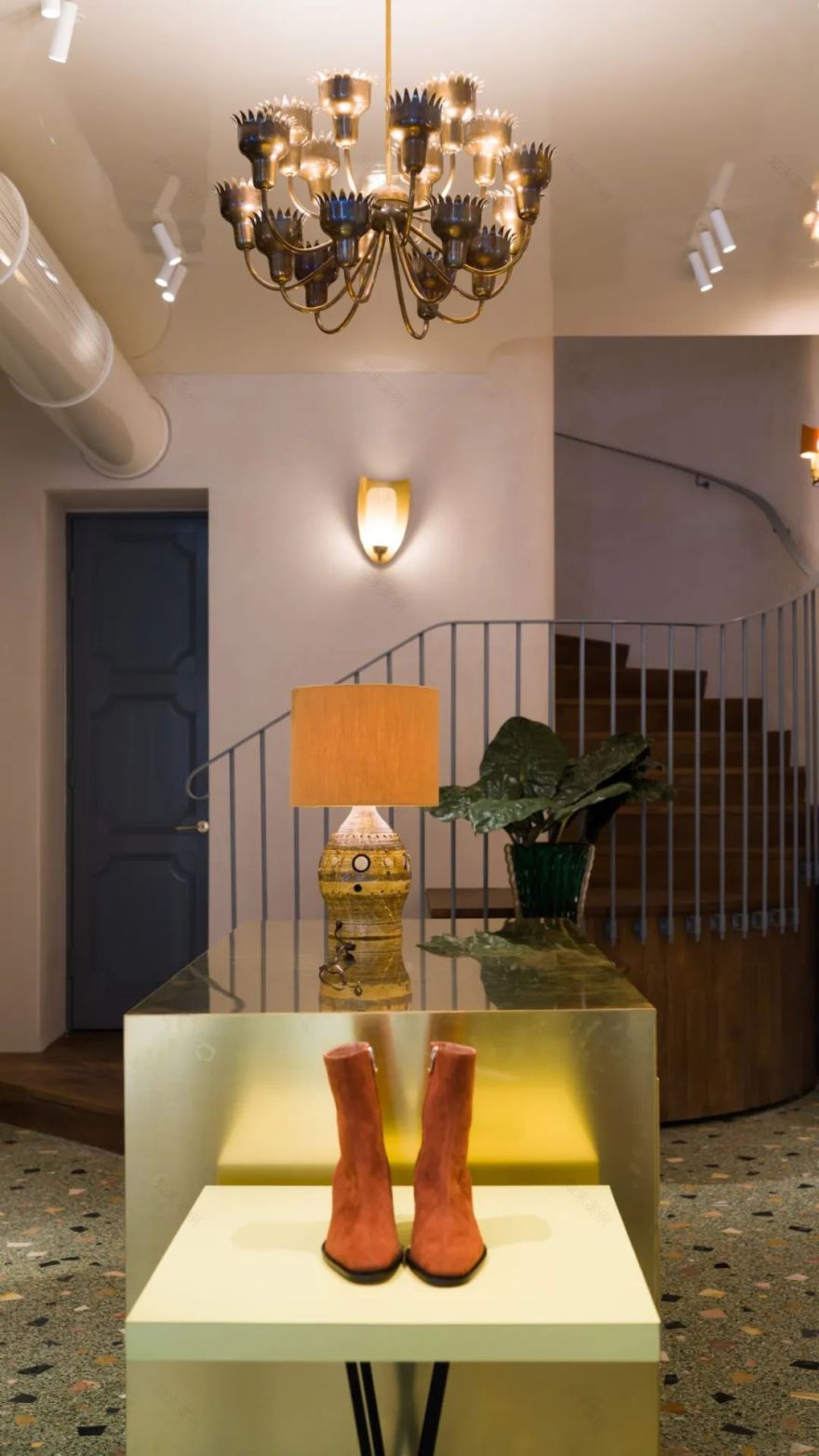 Zimmermann 女装佛罗伦萨最新精品店丨意大利佛罗伦萨丨Studio McQualter-21