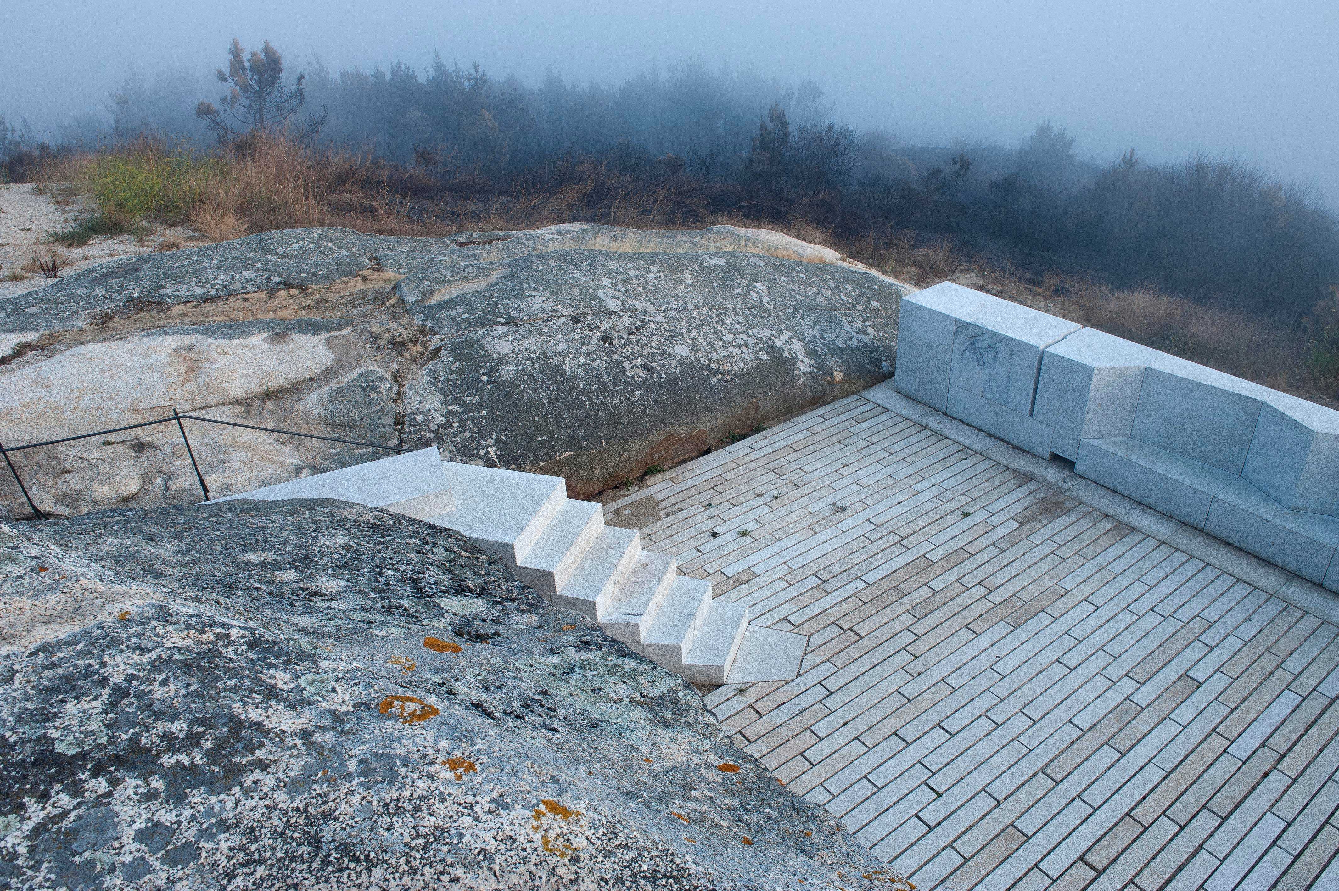 西班牙里韦拉“佩德拉达拉”观景点 | 自然与建筑的和谐融合-29