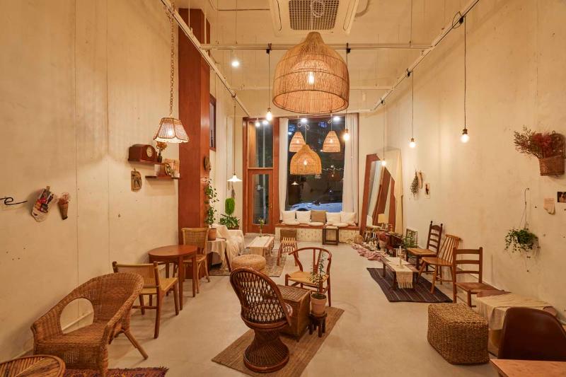 25 平米温馨咖啡馆，打造小空间大设计的典范-4