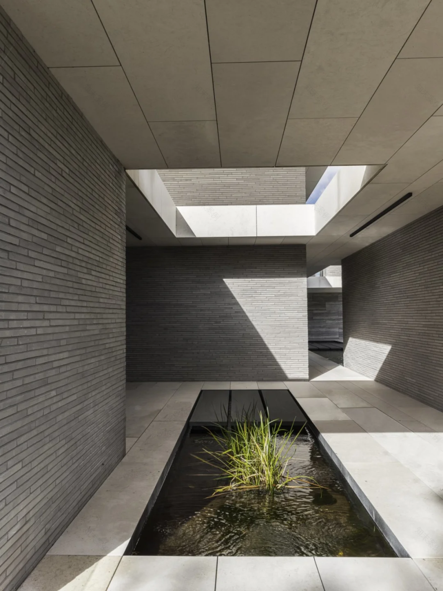 圣本笃修道院教堂和地下圣堂丨中国上海丨多姆·汉斯·范德兰-102