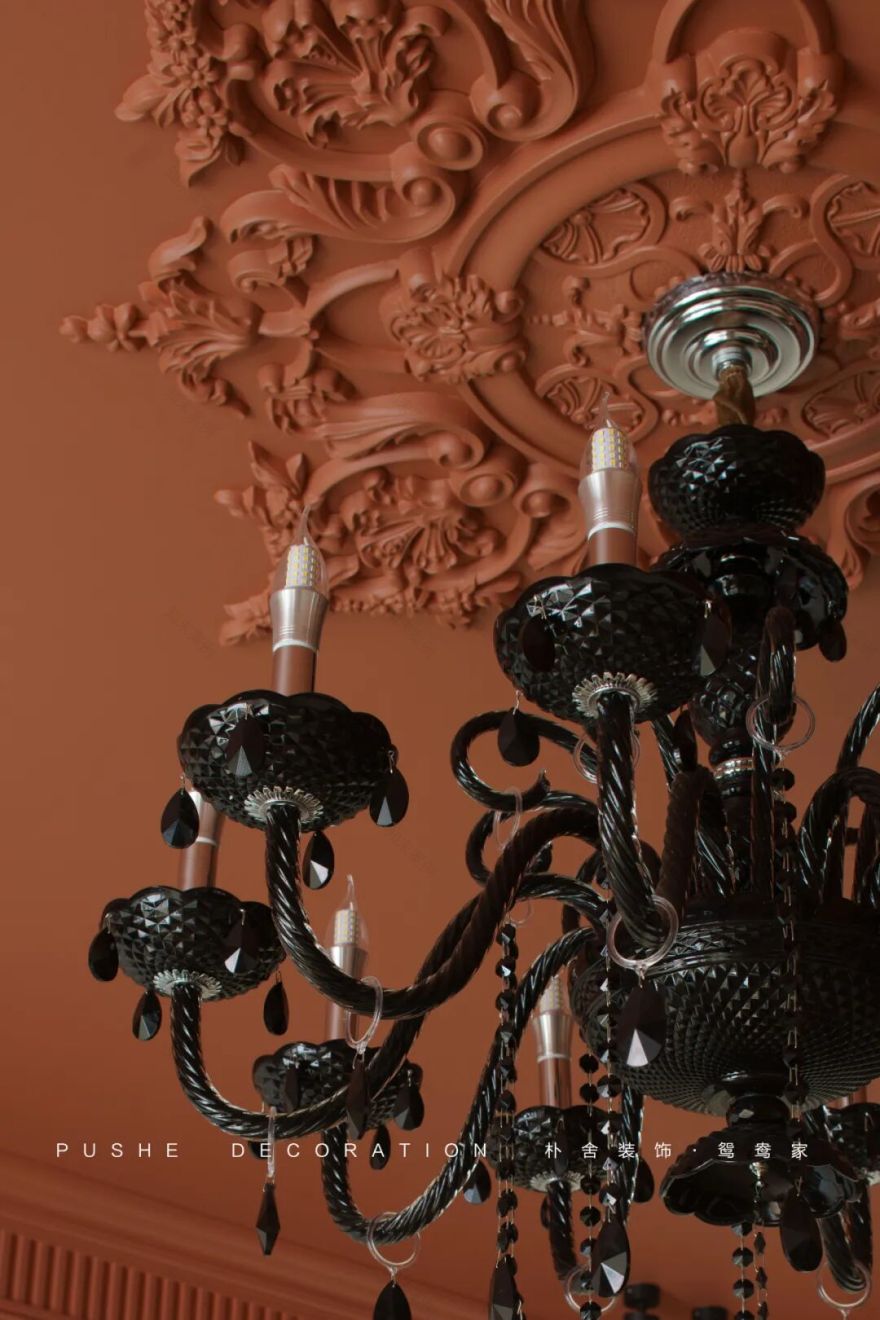 新作|摩登复古法式风,红与黑的极致碰撞-25