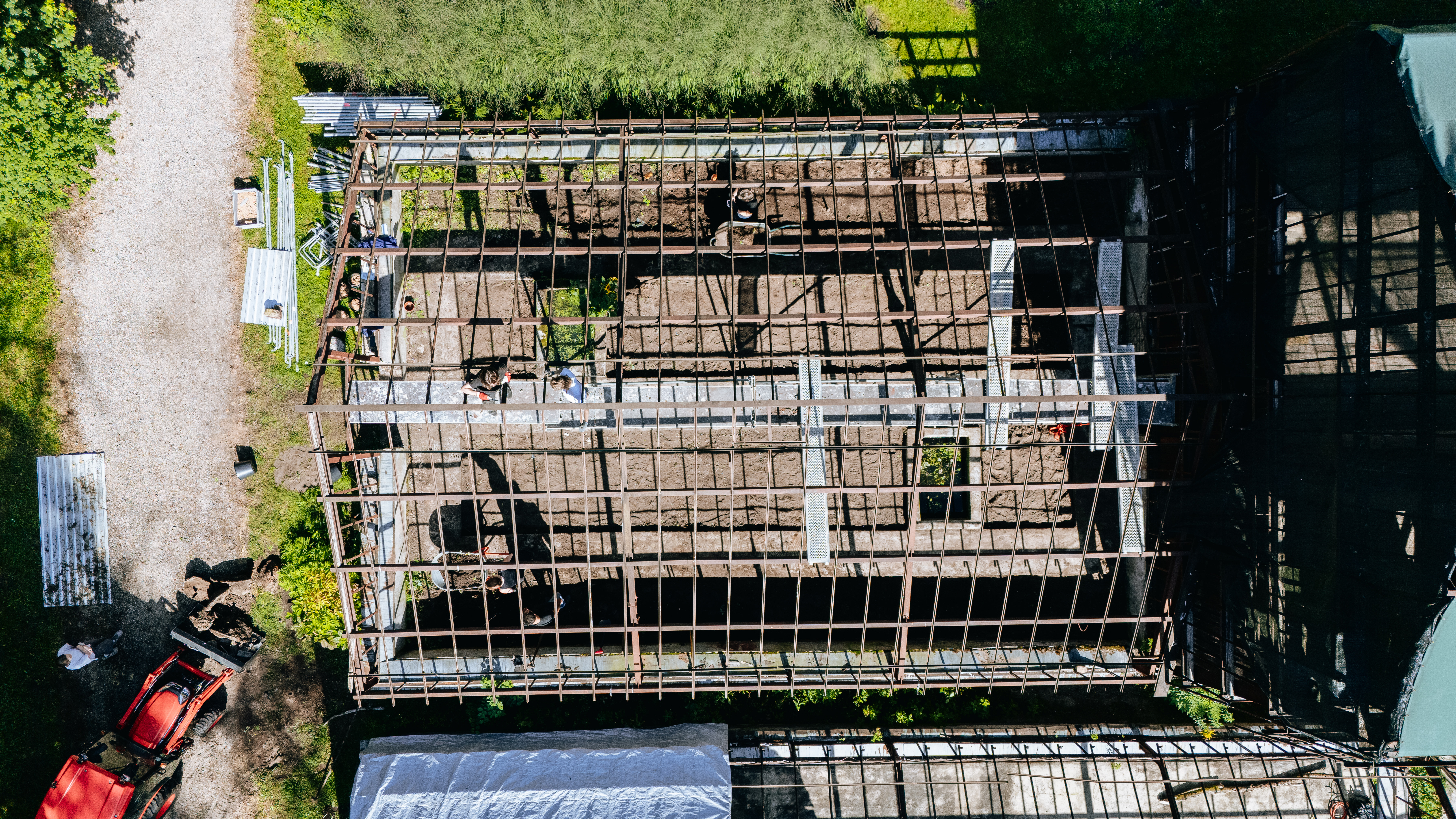 altering matter #2, roof for education space-1