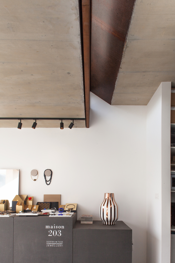 意大利乡村风格的家庭珠宝仓库展示空间-35