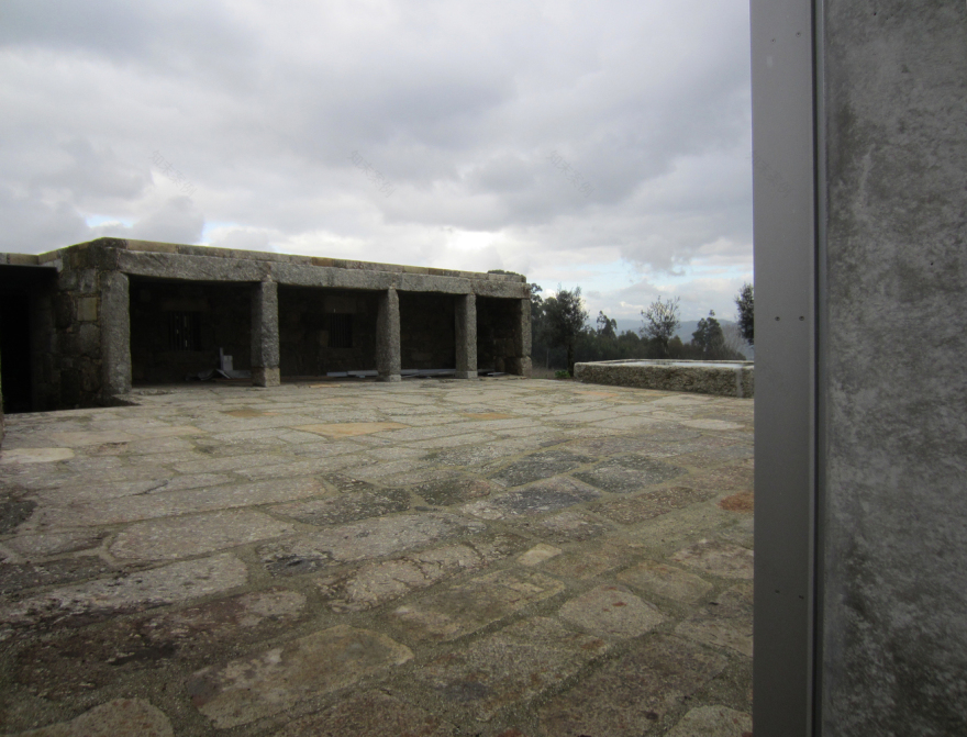 葡萄牙古农场住宅修复与改造-48