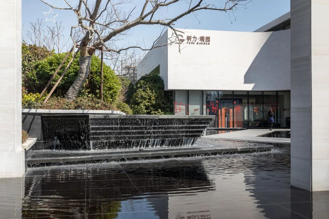 狭小场地内的丰富空间层次 | 新力·璞园-38