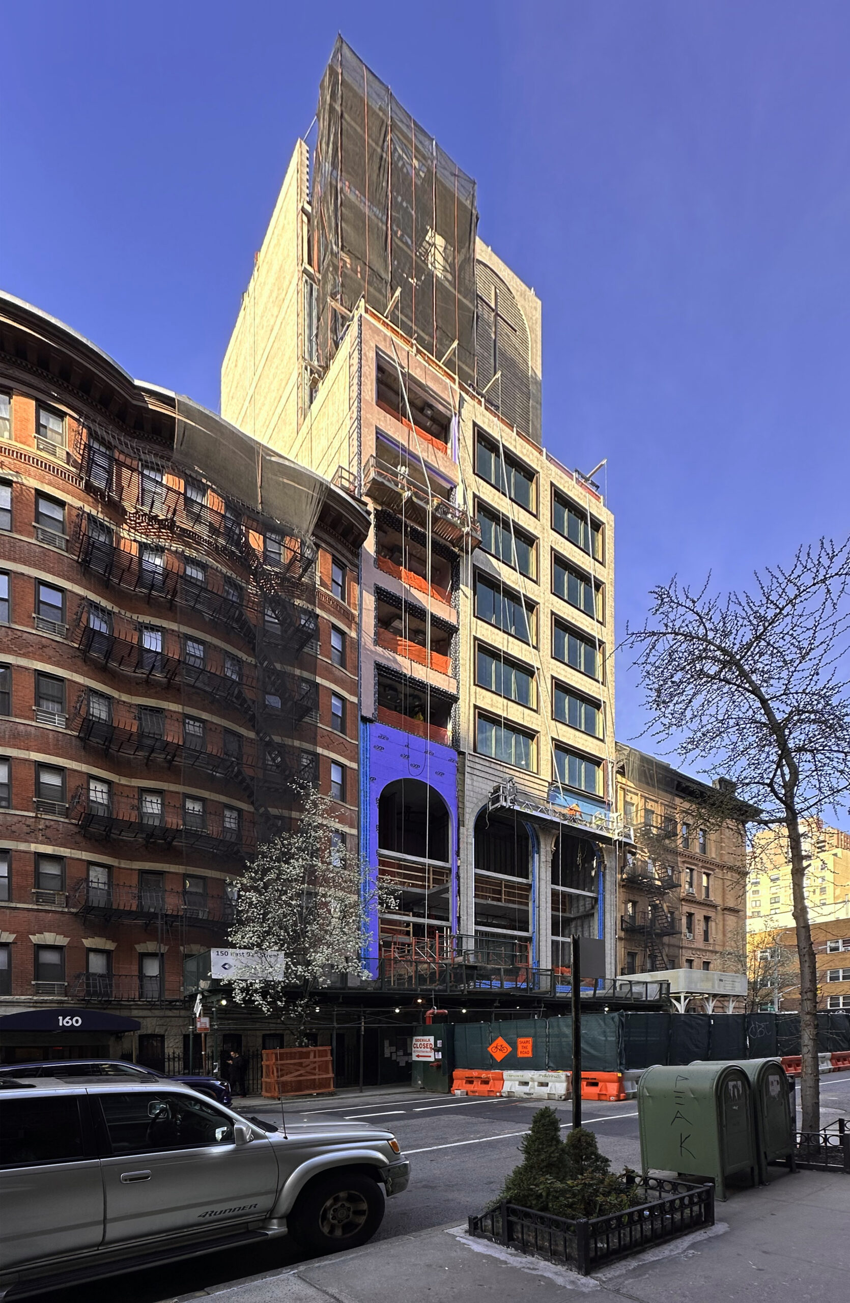 Façade Work Continues On Redeemer East Side At 150 East 91st Street on Manhattan's Upper East Side - New York YIMBY-11