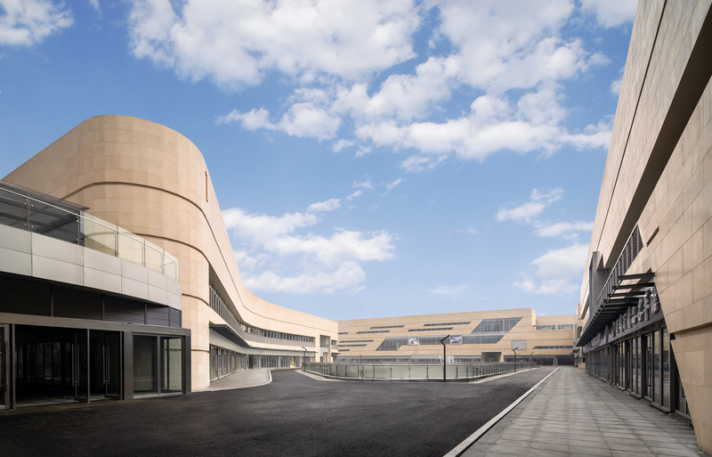 产业社区破局之路 · 智慧化,多元化,形象引领丨中国丨三益-187