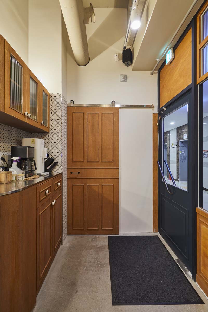 现代简约 35 平公寓设计，感受共鸣的餐桌-17