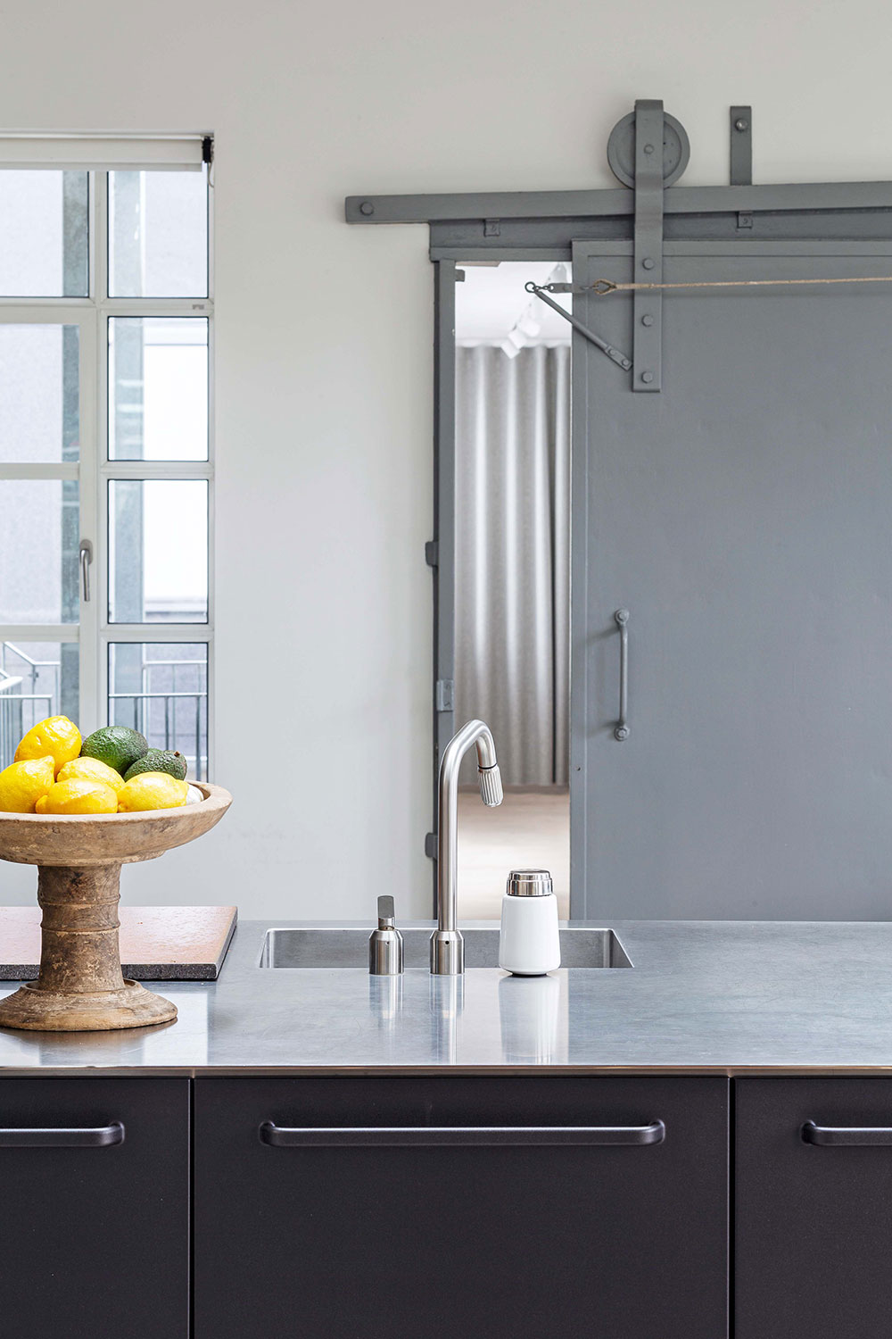 大城市中心的私人花园-12