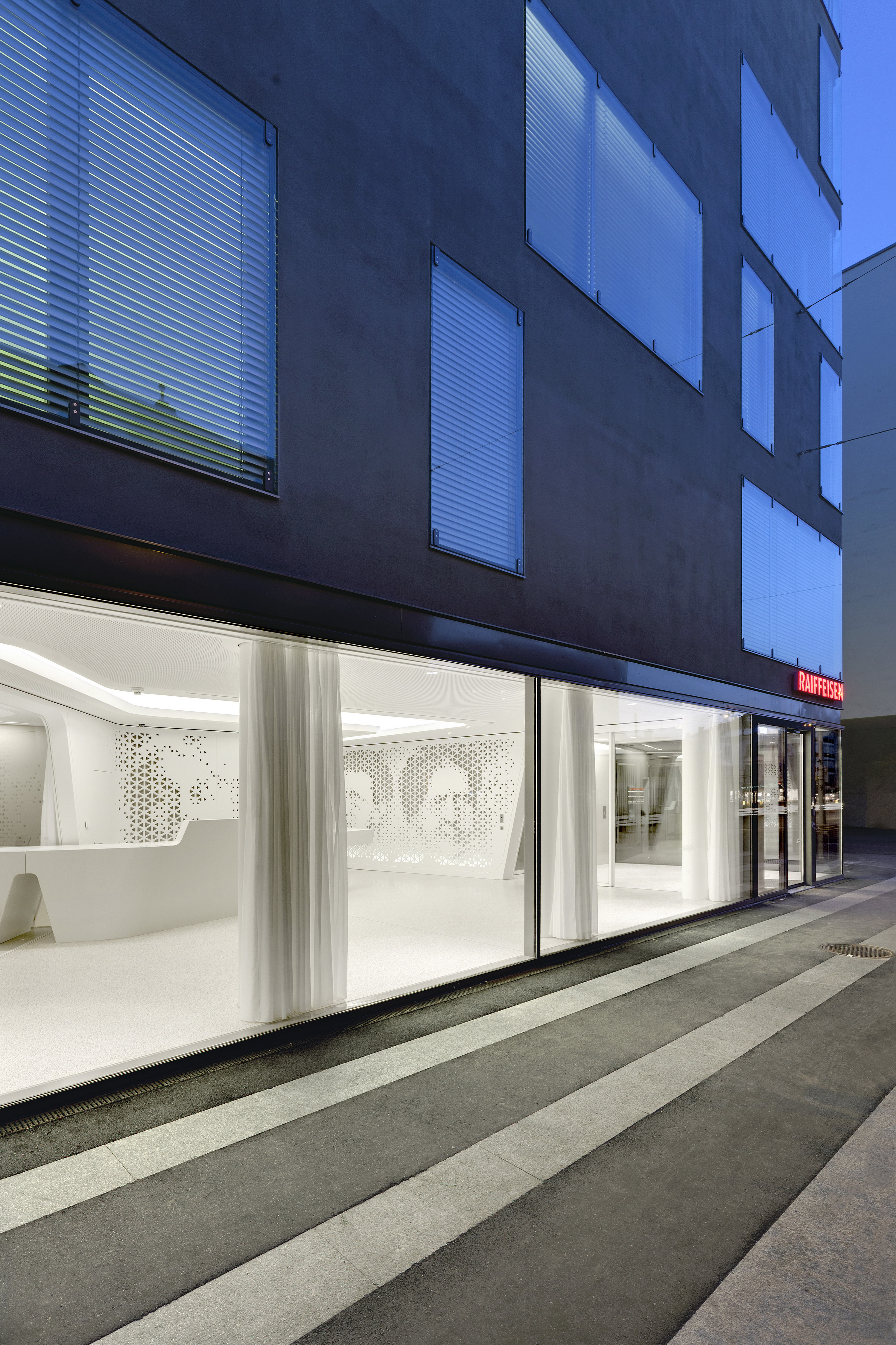 DGJ Architects + NAU Architecture丨银行丨RaiffeisenBankZurich-2