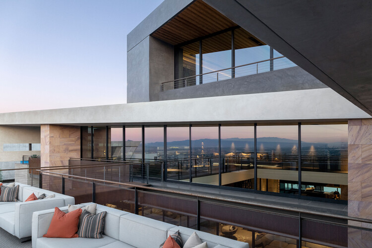 拉斯维加斯现代住宅设计 · VM001丨美国拉斯维加斯丨Blue Heron 设计团队-12