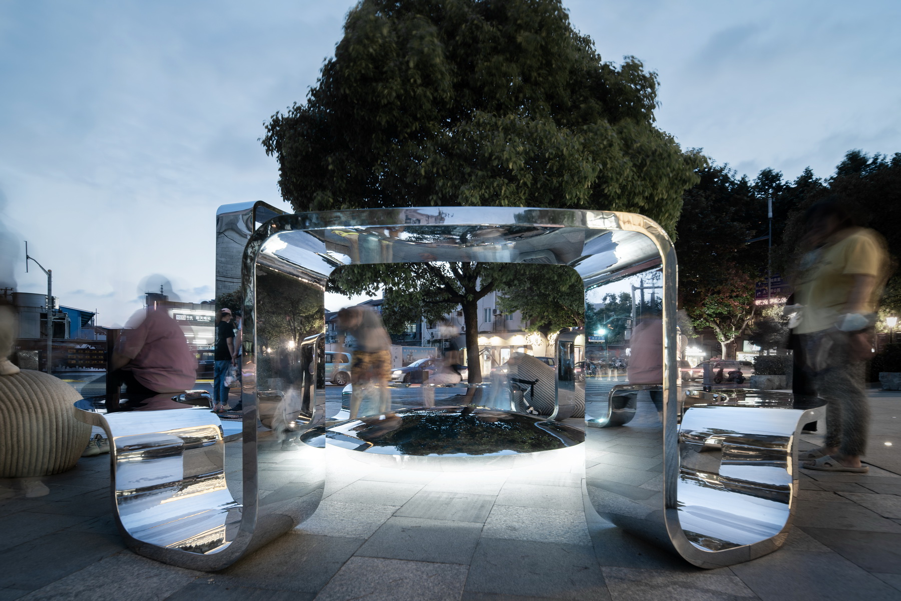  日清设计丨新天地艺术节—对抗“社交孤岛”的天空之镜  丨中国上海-34