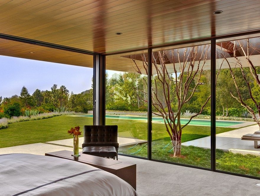 Marmol Radziner Designs an Elegant and Stylish Home in Beverly Hills-0
