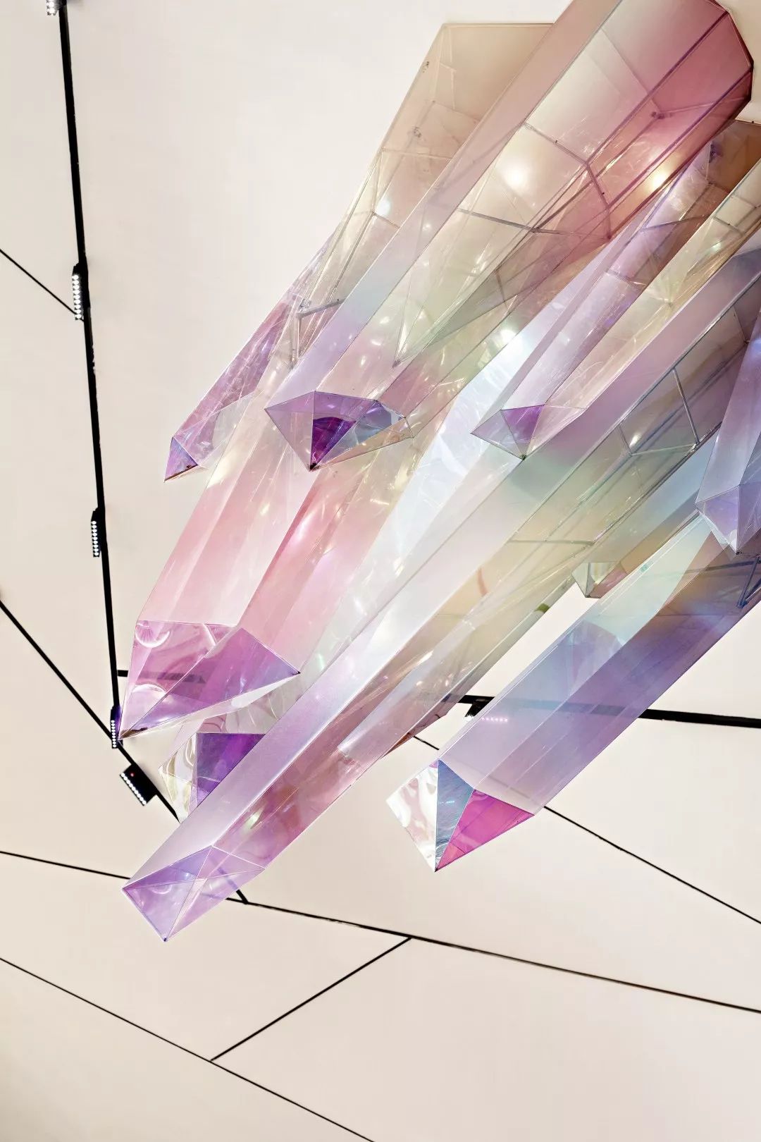 南昌旭辉宸悦江语院销售中心——活力水晶炫彩空间  矩阵纵横-26