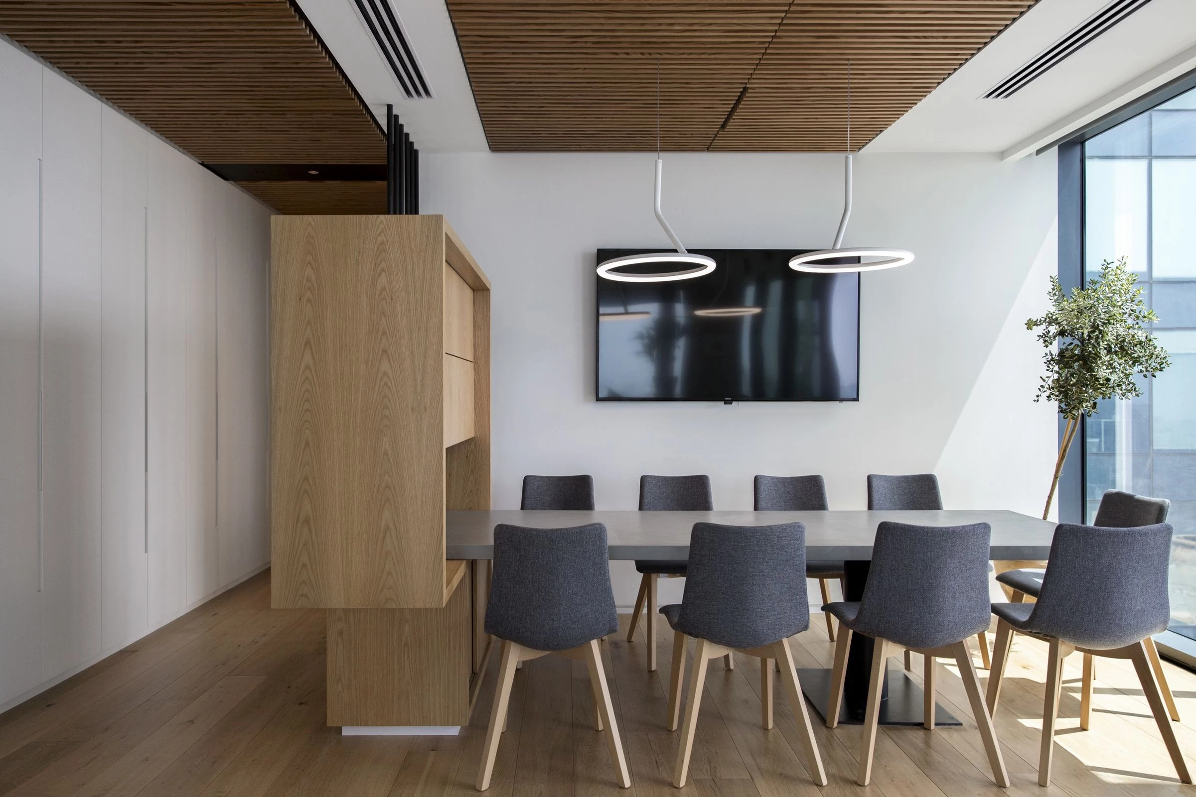 博阿兹·本·祖尔及合伙人律师事务所-15