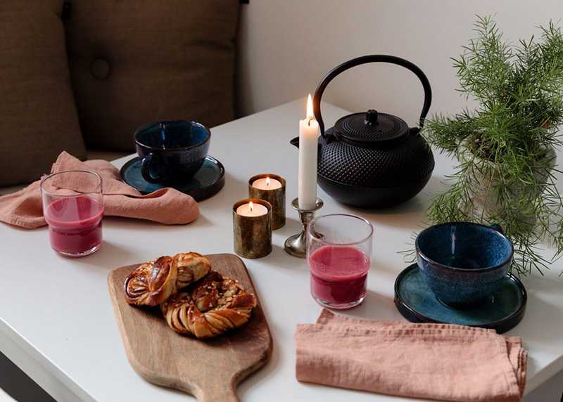 瑞典家庭公寓的明亮色彩与创意分区设计-9