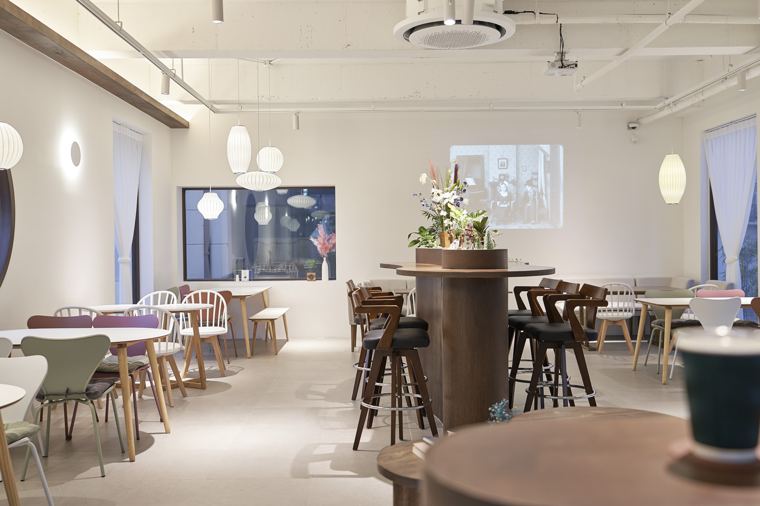 现代简约 40 平咖啡厅设计 打造温馨舒适空间-8