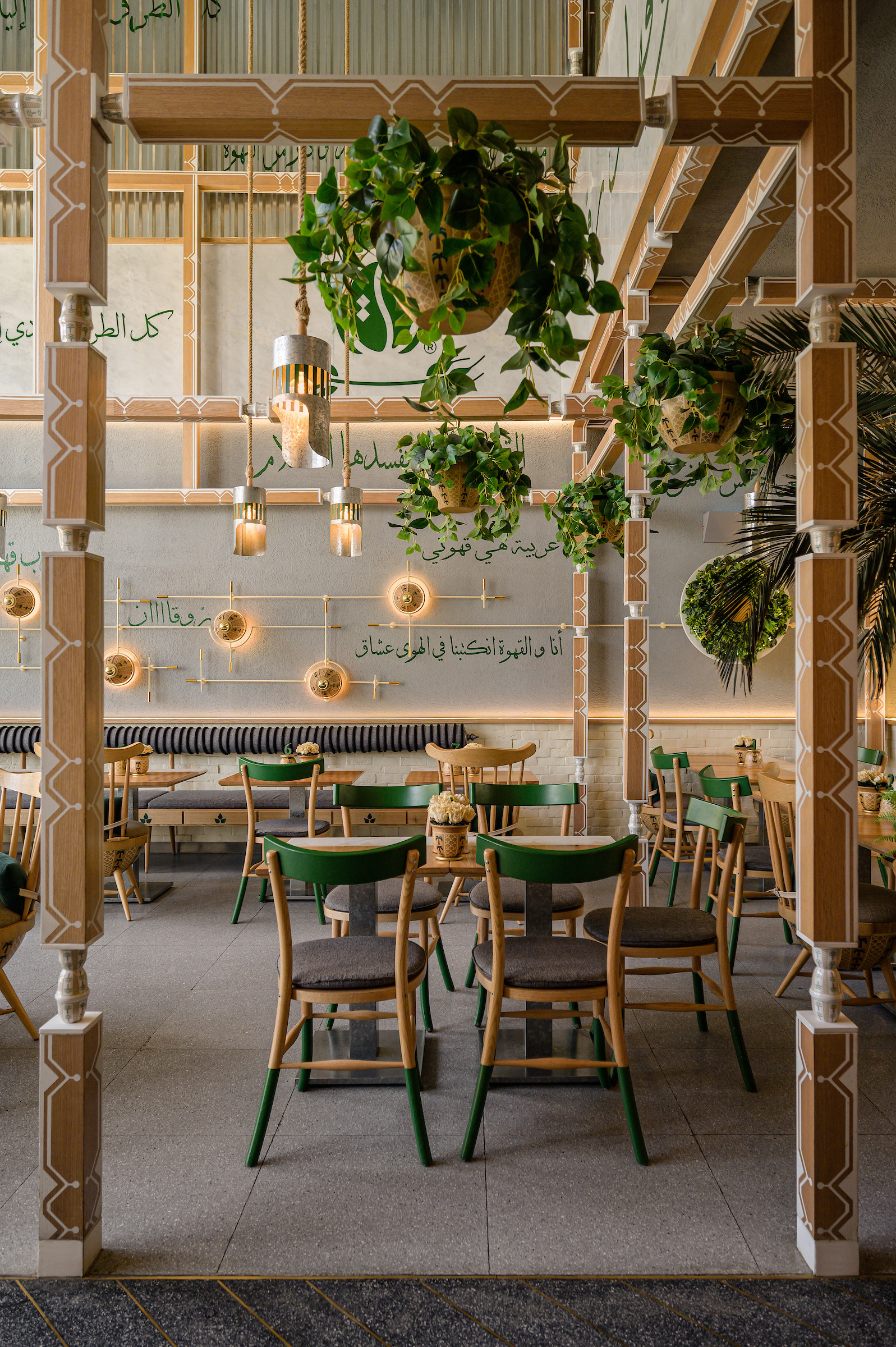 托卡咖啡丨沙特阿拉伯利雅得丨Lines KW-14