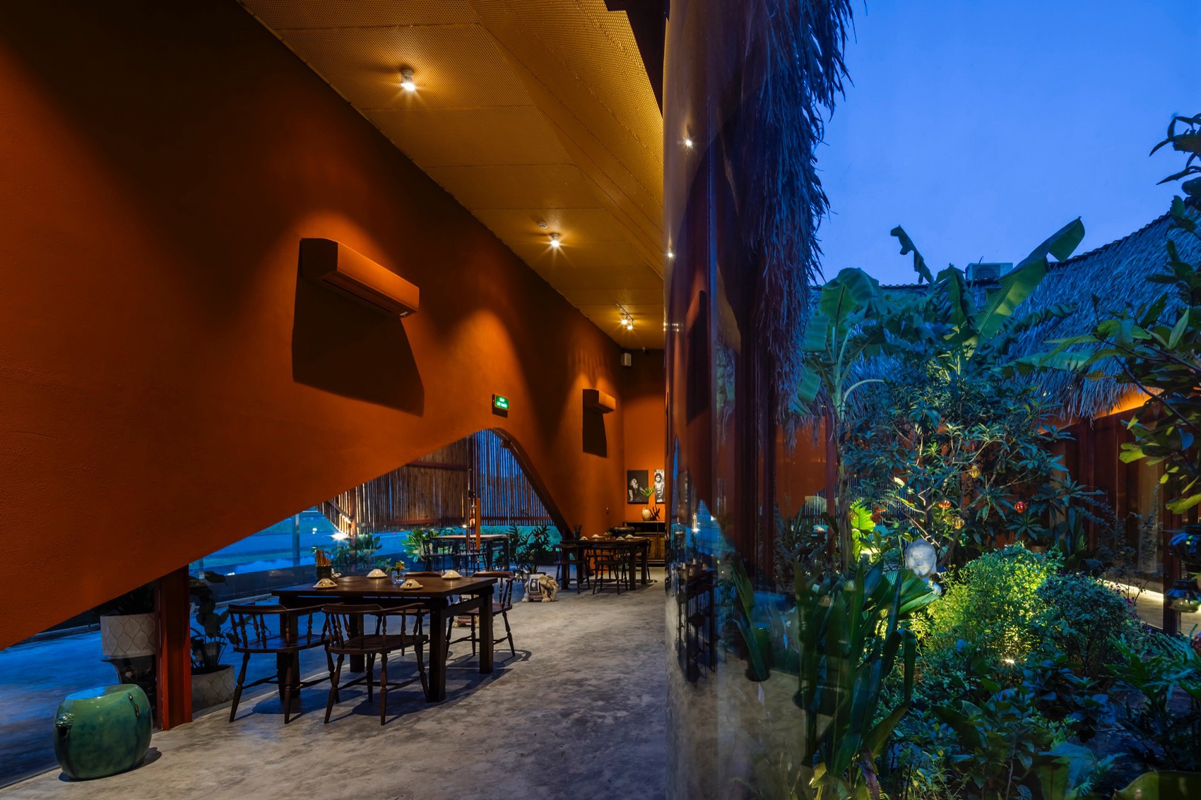 Nhà Tú花园餐厅丨越南丨Long Nguyen Design-136