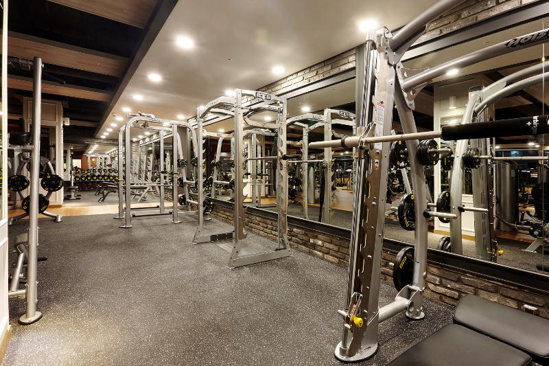 240 平运动中心，温馨舒适的空间设计-8