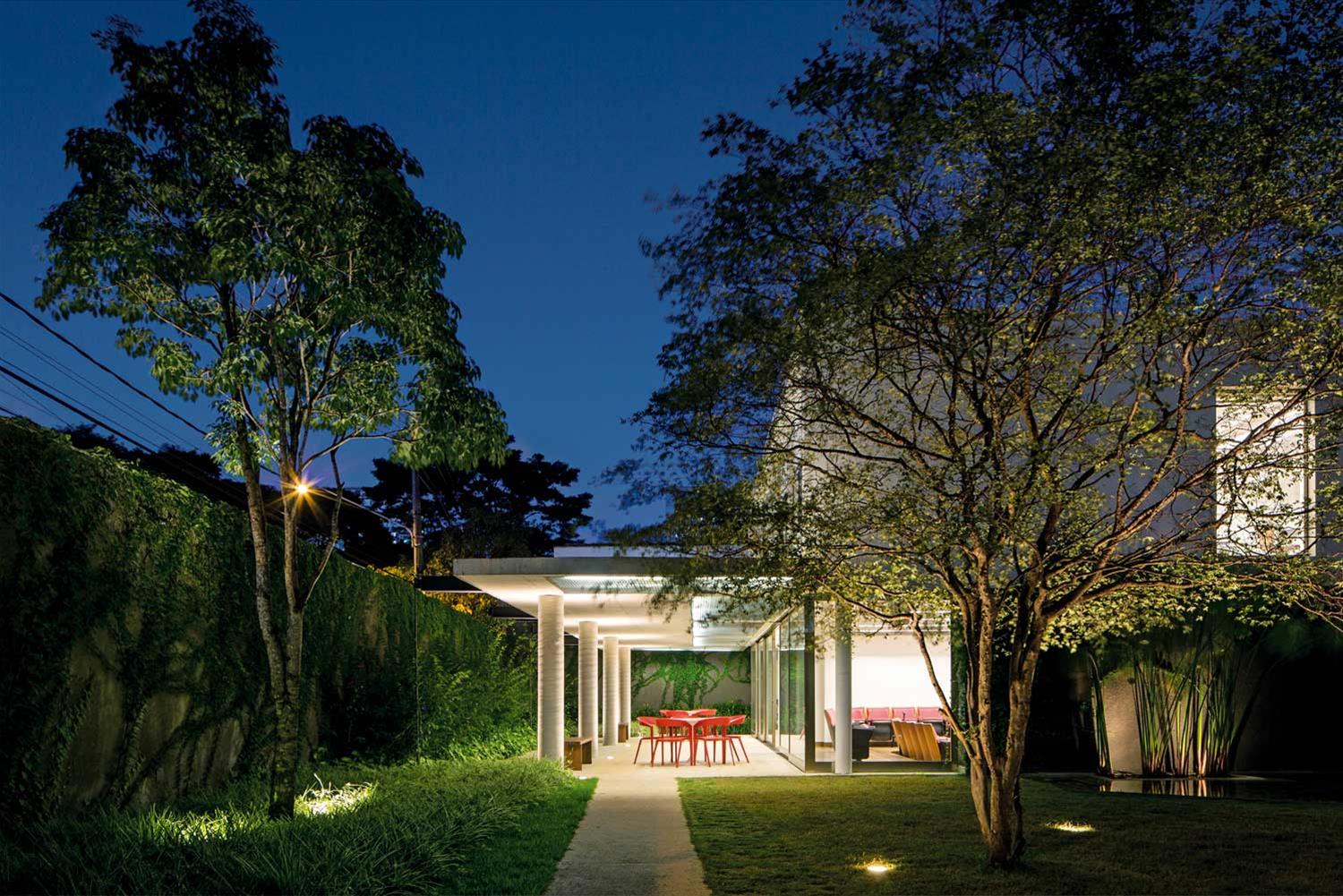 巴西 SP 市 CDPP 办公室 | 绿色环保与现代技术的完美结合-3