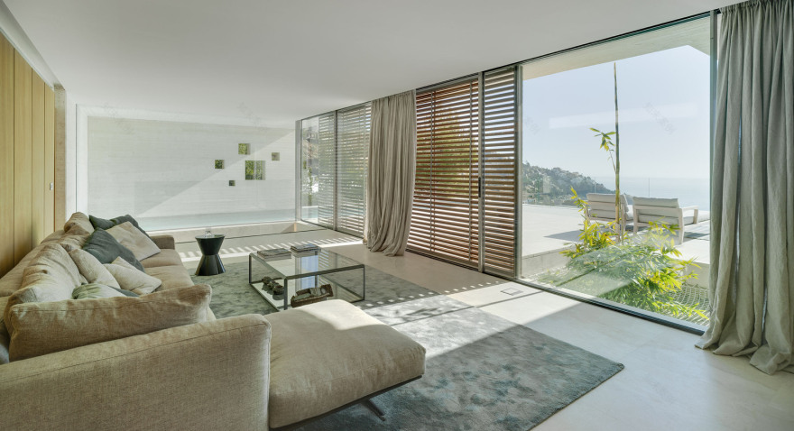 嵌入山体的独特度假屋-19