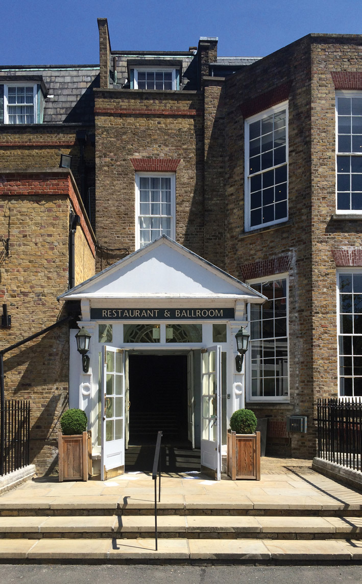 
						jQuery(document).ready(function() {
							jQuery("a[rel^='prettyPhoto']").prettyPhoto({
								social_tools : false,
								show_title : false
							});
						});
					-1