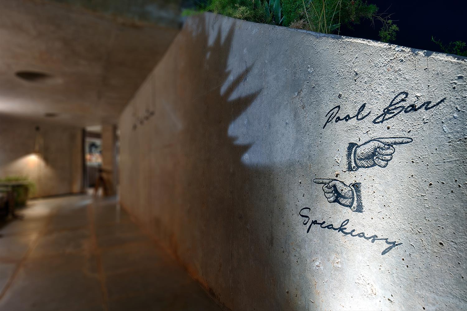 绿意盎然的复古秘密酒吧-4