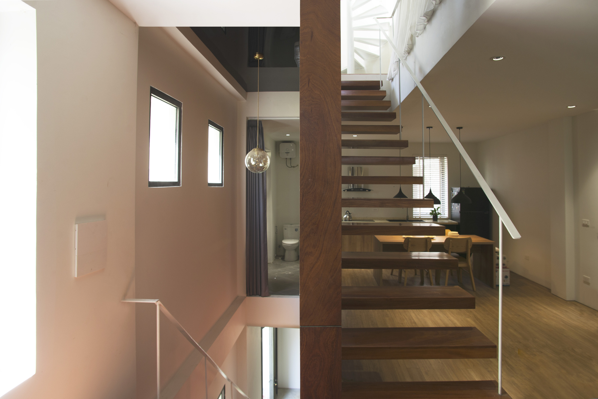 Inside Uniform House / NNA+-19