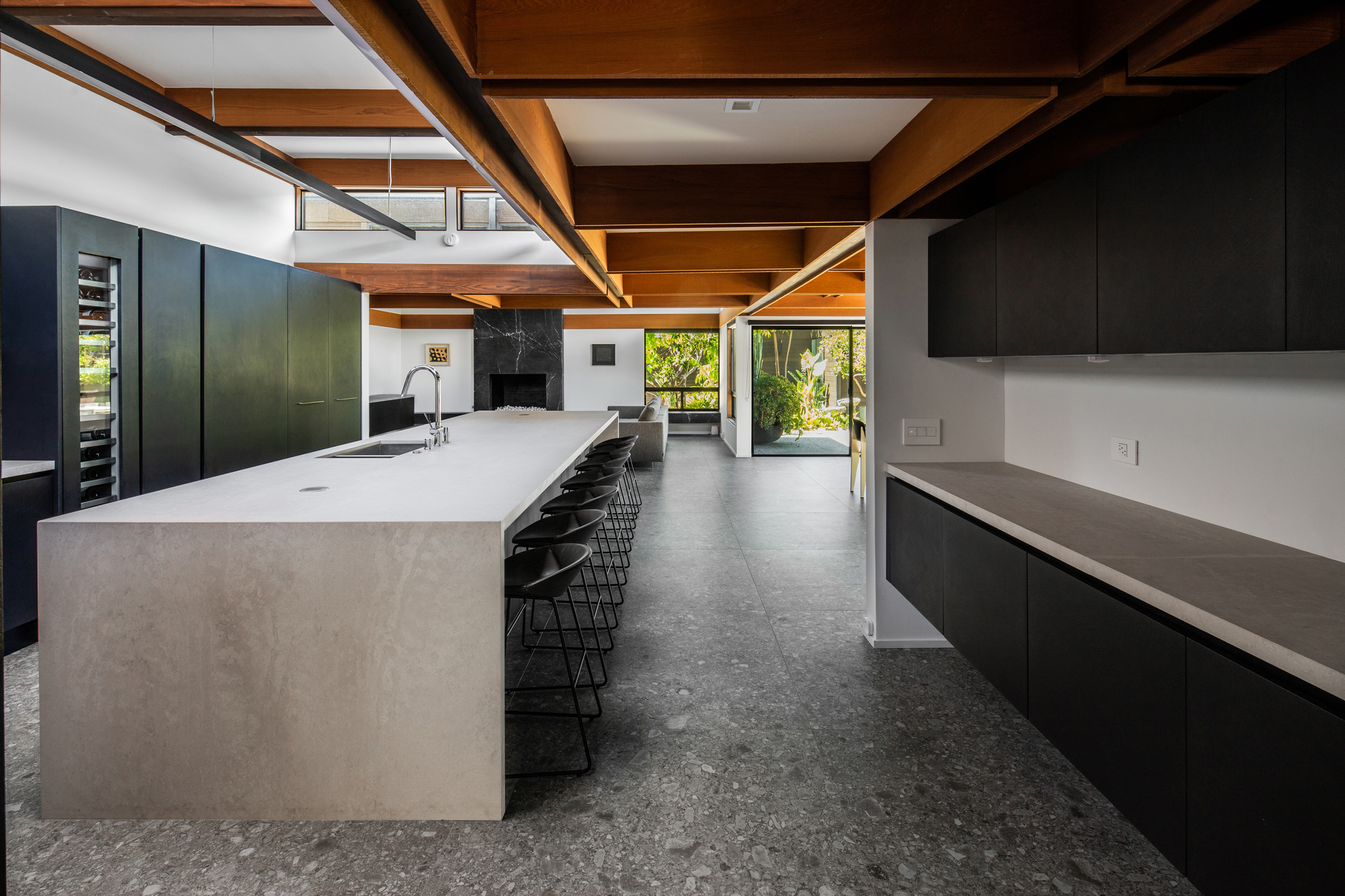 1974 Leonard Veitzer La Jolla Remodel / DNA Design Group-34