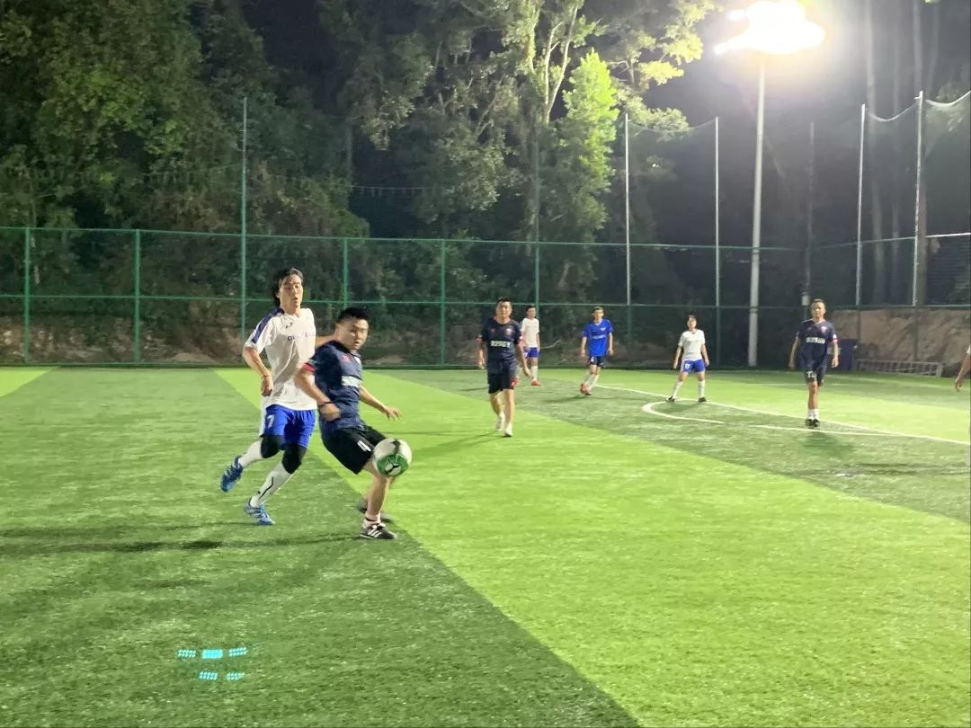 特斯拉蔚来足球友谊赛,激情四溢的设计师生活-13