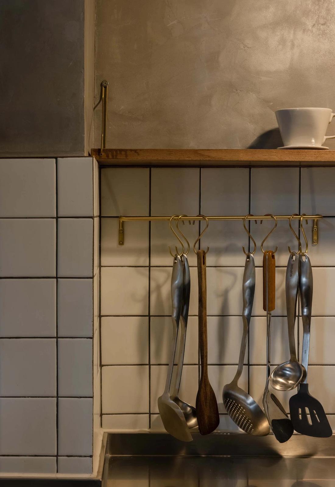 梦幻复古公寓,巧妙改造破解风水难题-40