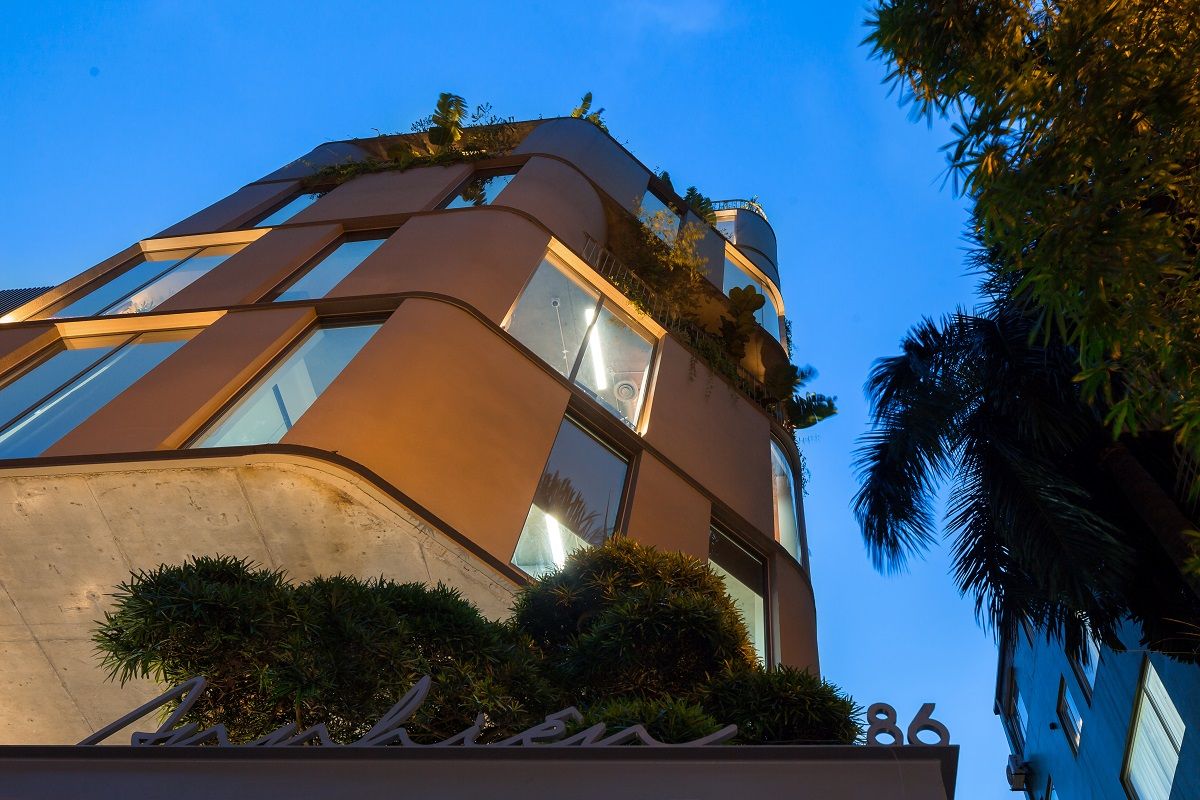 简约宁静的都市绿洲 | AHL Architects 打造 LLO 办公楼-12