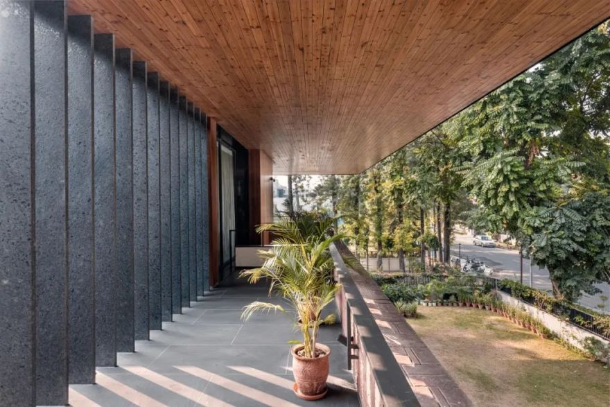 窄砖房丨印度特里凡得琅丨Srijit Srinivas ARCHITECTS-56