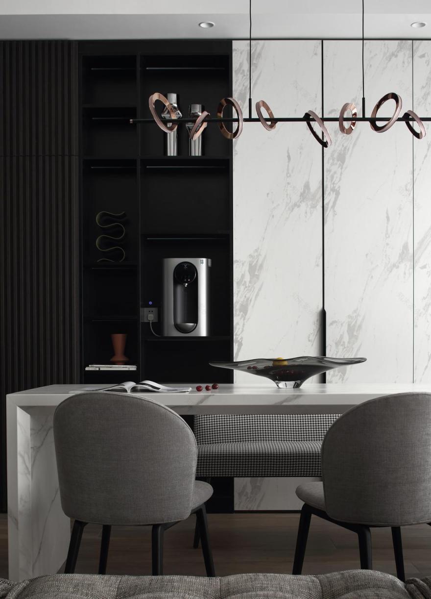 深咖灰调的普拉提会所-9