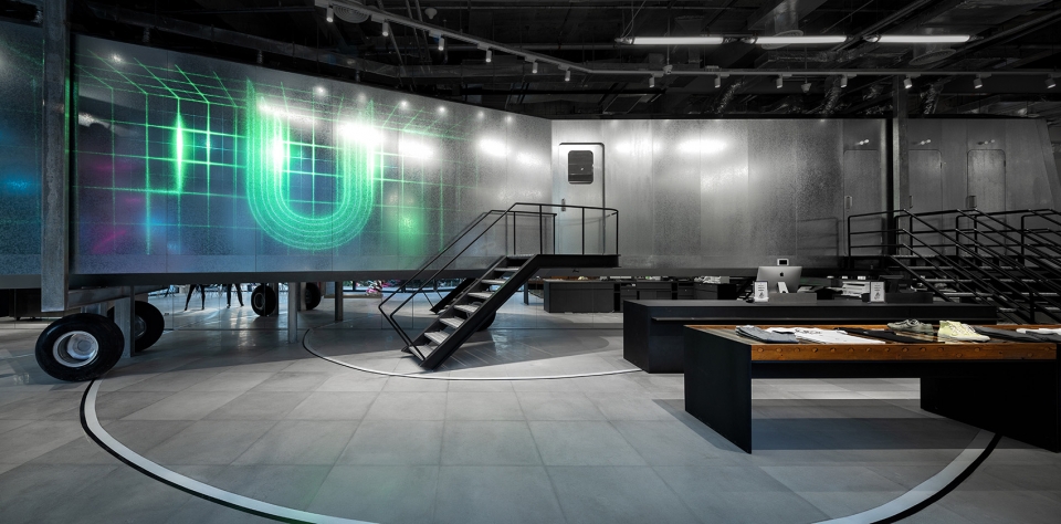 深圳万象天地UPAR旗舰店灯光设计-17