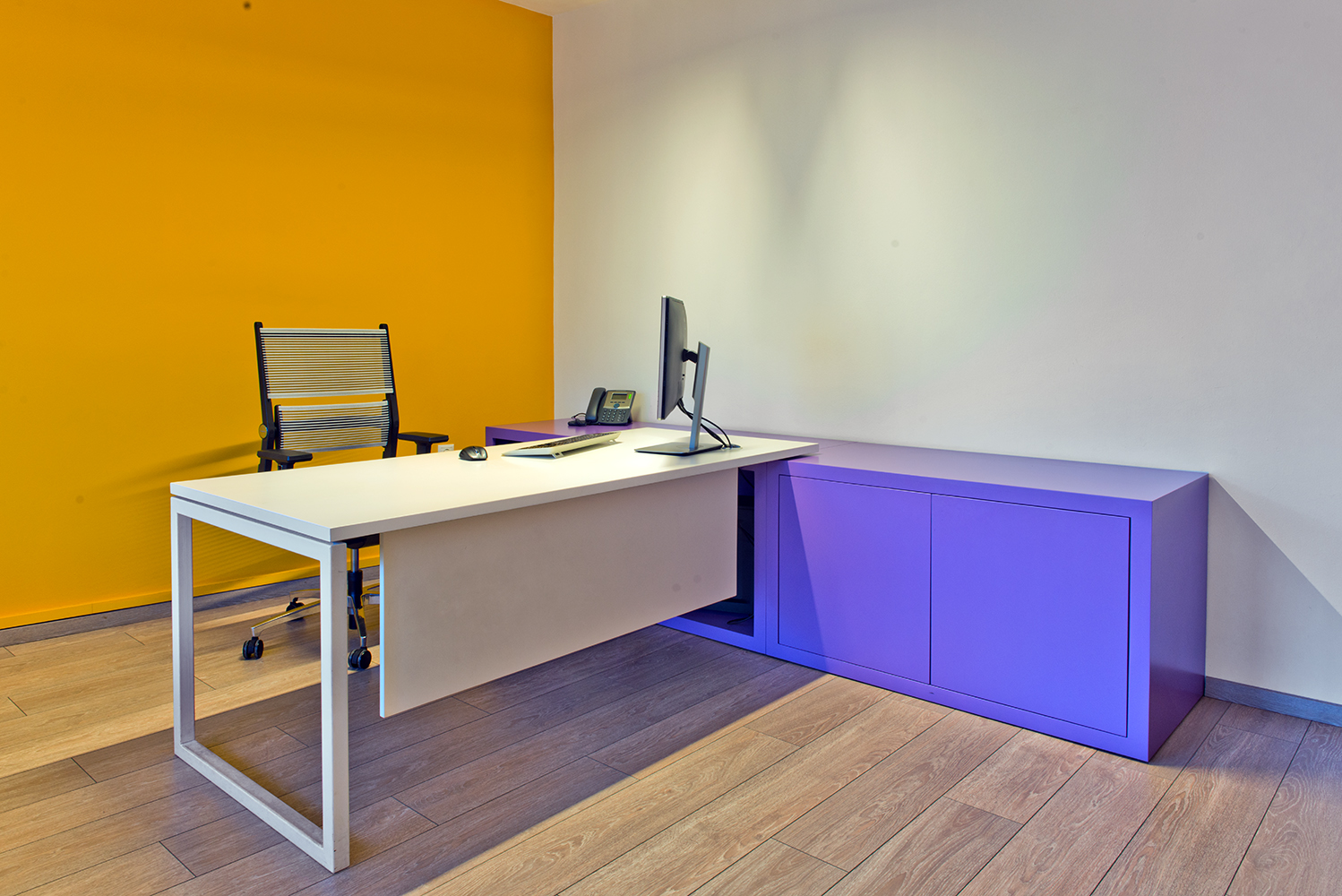 Softomotive 软件公司办公室翻新-34