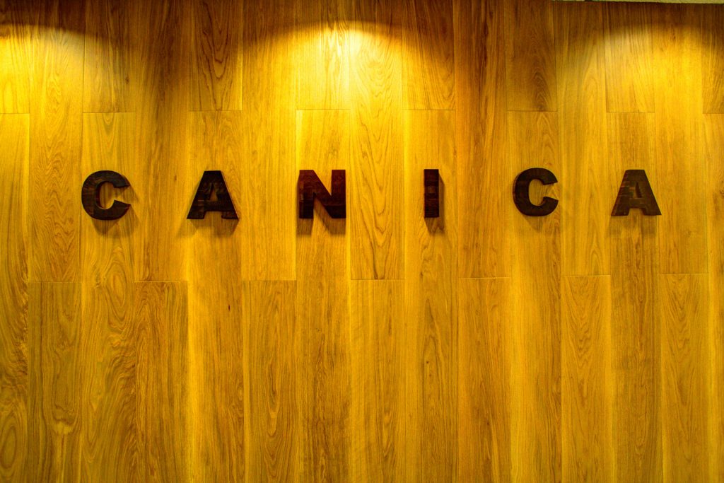 由于CANICA可能是特定的人名、地名、品牌名等专有名词，没有更多语境难以准确翻译其确切含义，此处暂无法给出准确翻译 丨中国香港丨Ample Design（设计师Louis）-21