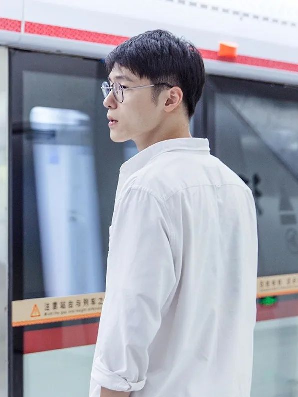 科比篮球情怀的现代家居设计-41