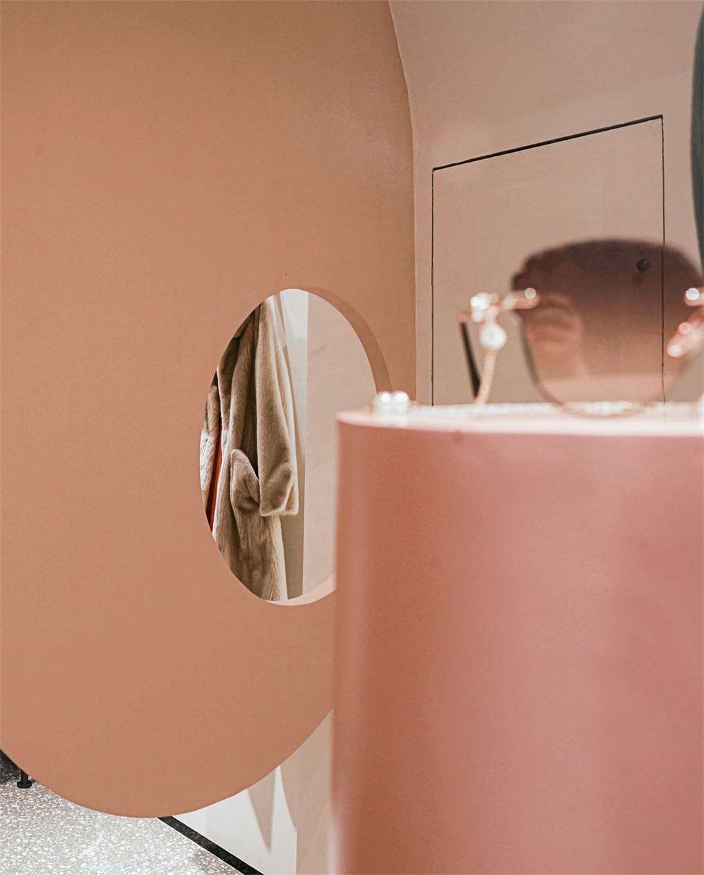 无非设计(深圳)丨非设计丨服装店丨Ttsp·X 女装品牌形象店-30