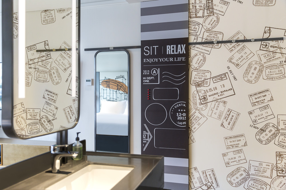 Ibis Style Guestroom Design -5