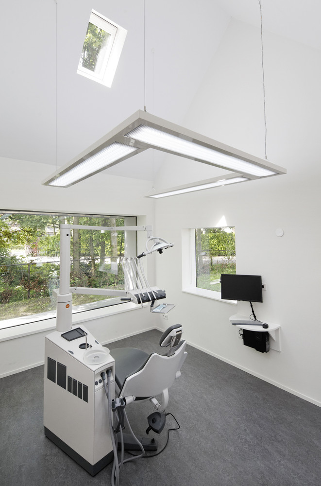 Dentist with a View  Shift architecture urbanism-26