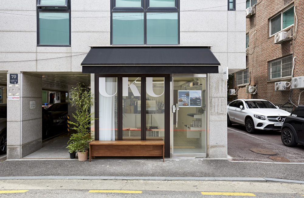 干净利落的 7 坪小餐厅 | 乌克兰设计师的完美创作-2