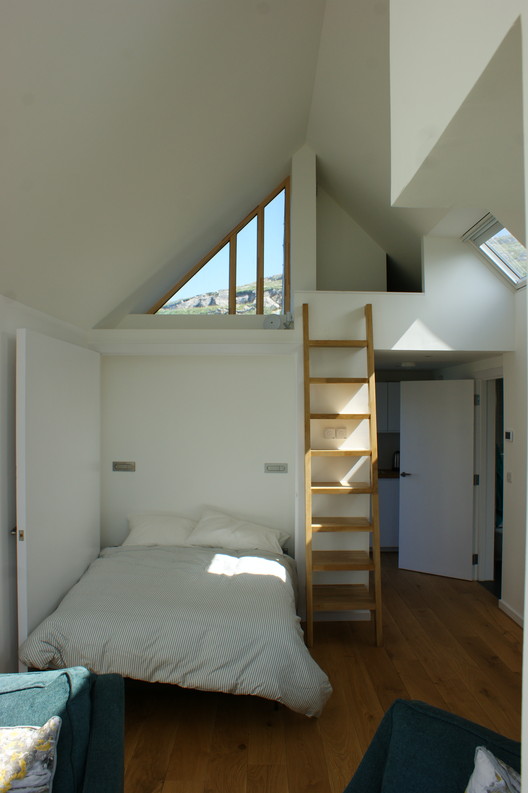 泰格·拜恩尼屋丨英国丨BARD-17