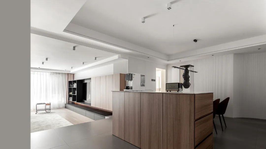 158㎡全承重墙老三居的现代简约设计丨研筑国际室内设计事务所-17