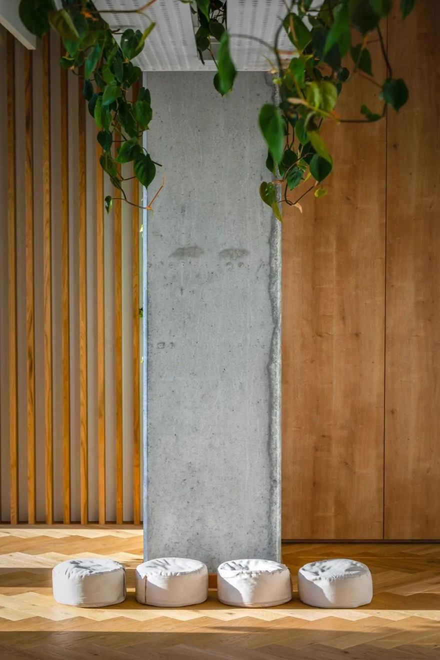 波兰卡托维兹普华永道服务交付中心办公室设计丨The Design Group-47