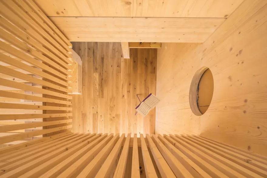 Gentilly 花园木质空中走廊住宅-19