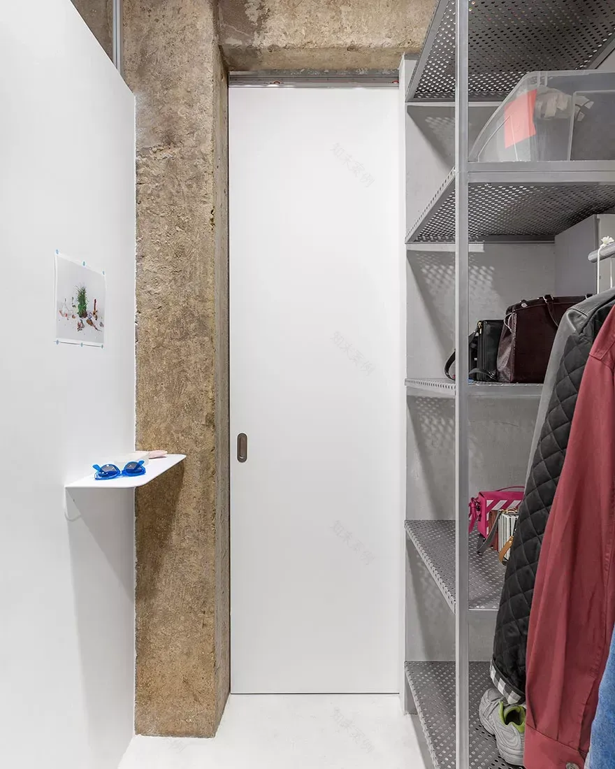 50平米摄影师工作室公寓设计丨俄罗斯莫斯科丨SKNYPL建筑事务所(Станислав Козин)-26