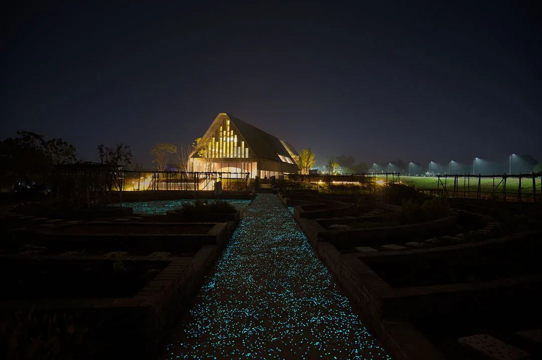 江小白乡村俱乐部 | 现代建筑与自然的共生-59